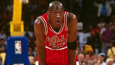 🎮T1 1-0 NS：Peyz韦鲁斯箭箭到肉，T1首局先下一城（🎮T1 1-0 NS：Peyz韦鲁斯箭无虚发，首局率先告捷）