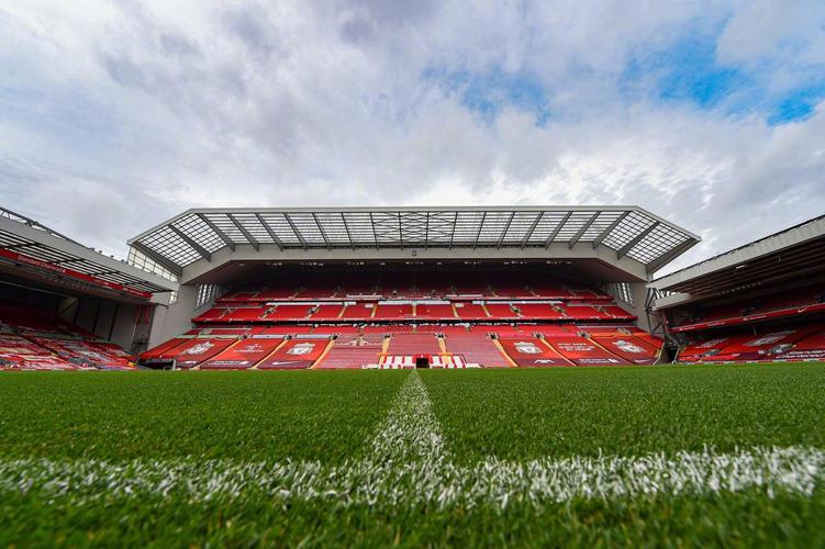 记者：多特为法比奥-席尔瓦提供了为期五年的合同（据记者报道：多特已向法比奥-席尔瓦提供一份5年合约）