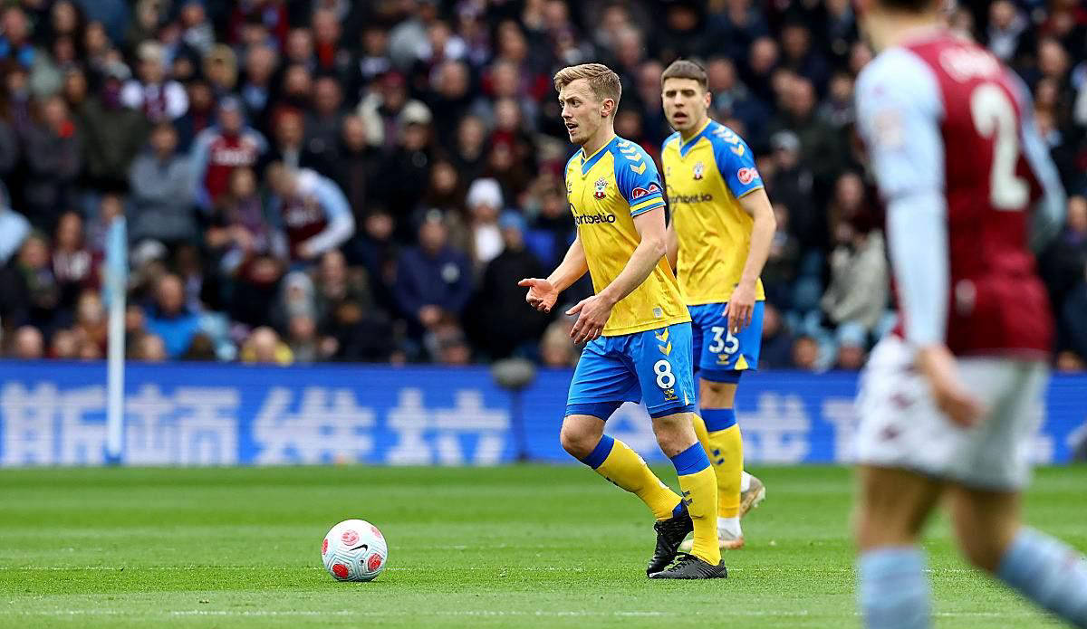 卡拉格：对阿诺德离开利物浦感到失望；祝福阿隆索在皇马成功（卡拉格：对阿诺德离队感到失落，盼阿隆索在皇马取得成功）